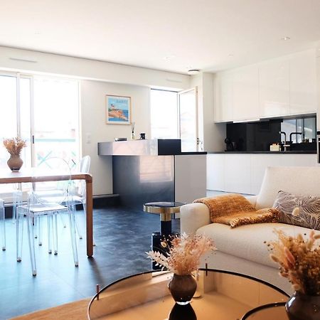 Magnifique Appartement, En Hyper Centre, Avec Terrasse Et Place De Parking Biarritz Exteriör bild