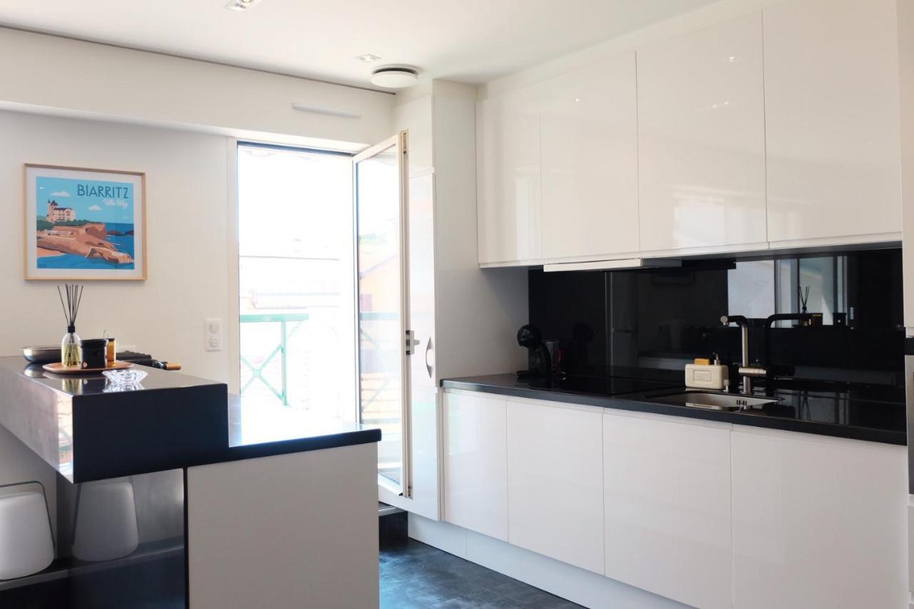 Magnifique Appartement, En Hyper Centre, Avec Terrasse Et Place De Parking Biarritz Exteriör bild